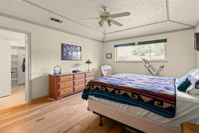 1915 Camden Way, Carrollton, TX 75007