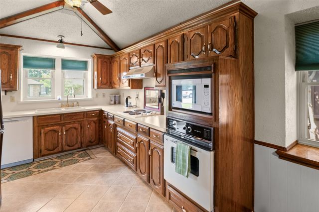 1915 Camden Way, Carrollton, TX 75007