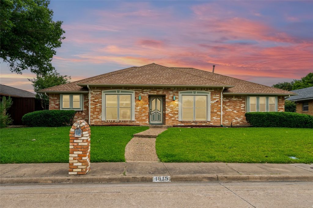 1915 Camden Way, Carrollton, TX 75007