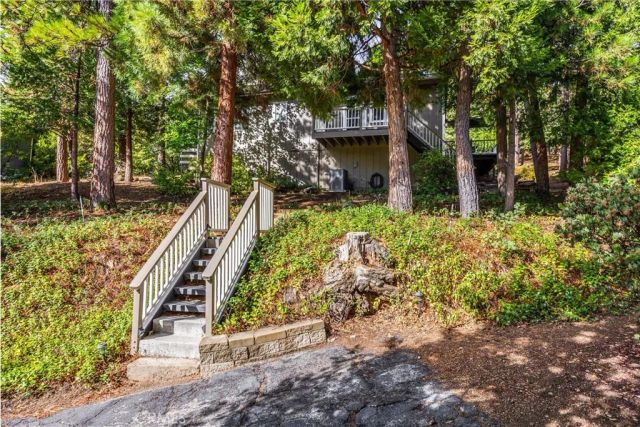 27963 St. Bernard Ln, Lake Arrowhead, CA 92352