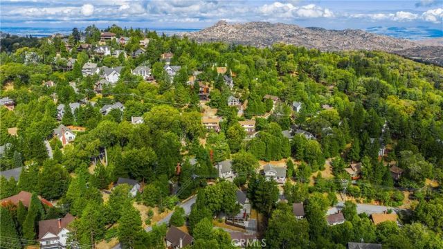27963 St. Bernard Ln, Lake Arrowhead, CA 92352
