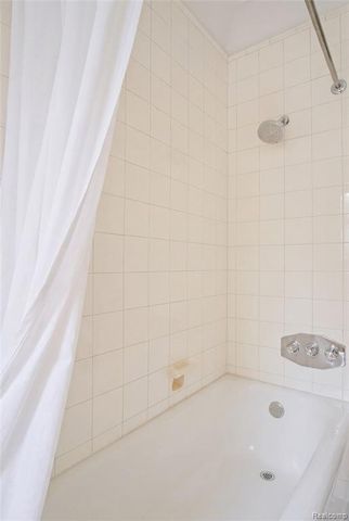 841 W Boston Boulevard, Detroit, MI 48202