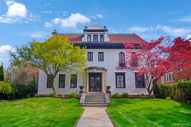 841 W Boston Boulevard, Detroit, MI 48202