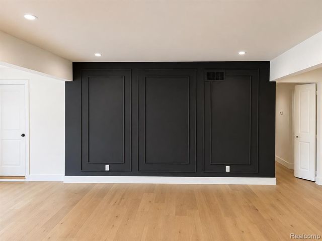39501 Cobridge Drive, Clinton Township, MI 48038