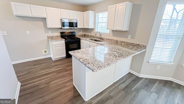 1106 Oak Hollow Lane, Hampton, GA 30228