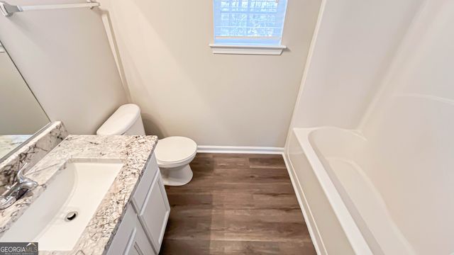 1106 Oak Hollow Lane, Hampton, GA 30228