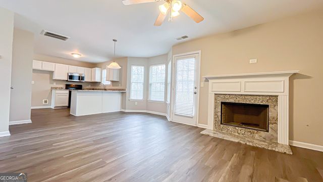 1106 Oak Hollow Lane, Hampton, GA 30228