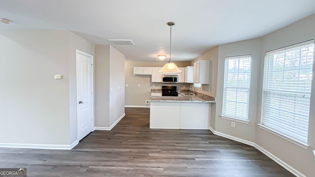 1106 Oak Hollow Lane, Hampton, GA 30228