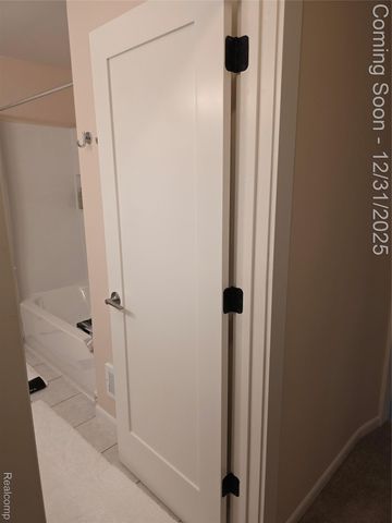 15260 Drysdale Street, Southgate, MI 48195