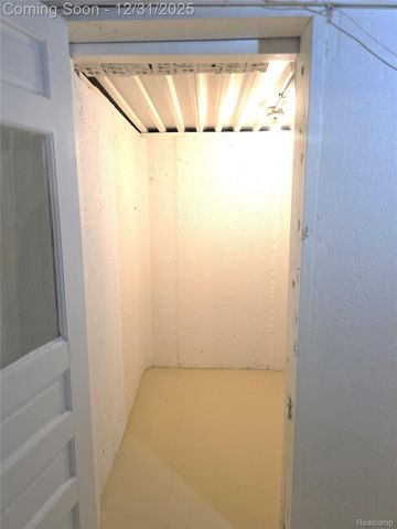 15260 Drysdale Street, Southgate, MI 48195