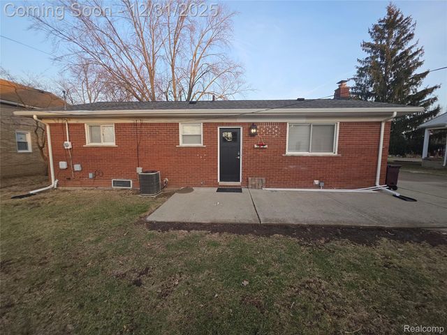 15260 Drysdale Street, Southgate, MI 48195