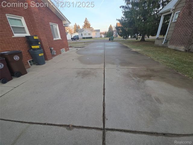 15260 Drysdale Street, Southgate, MI 48195