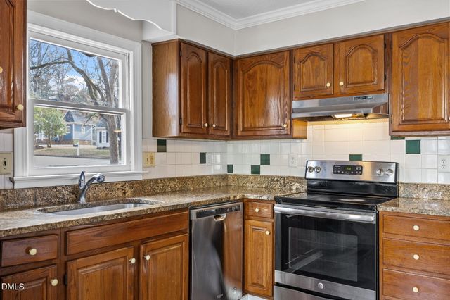 2900 Broadlands Drive, Raleigh, NC 27604