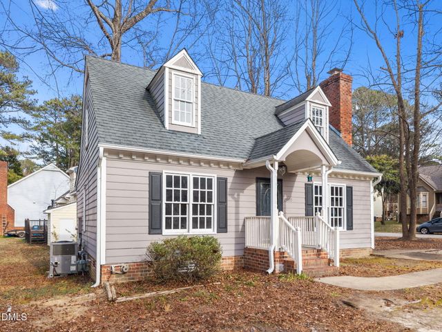 2900 Broadlands Drive, Raleigh, NC 27604
