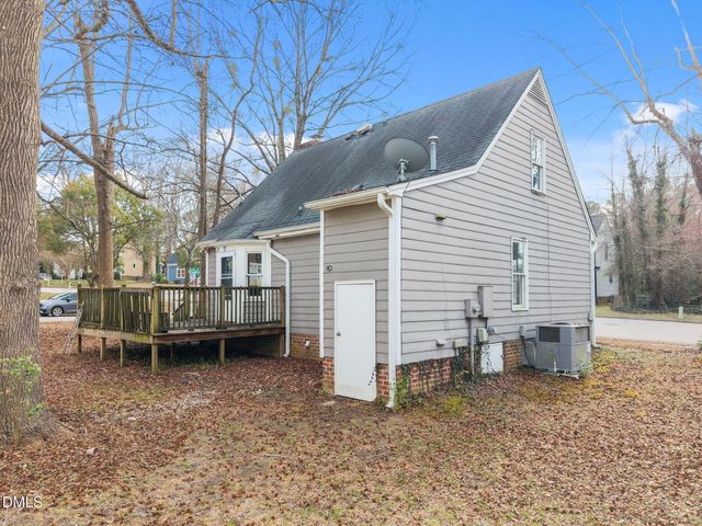 2900 Broadlands Drive, Raleigh, NC 27604