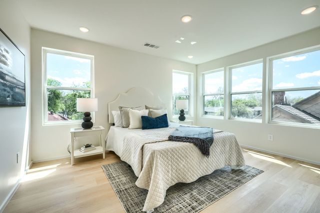 5705 Live Oak Street C, Dallas, TX 75206