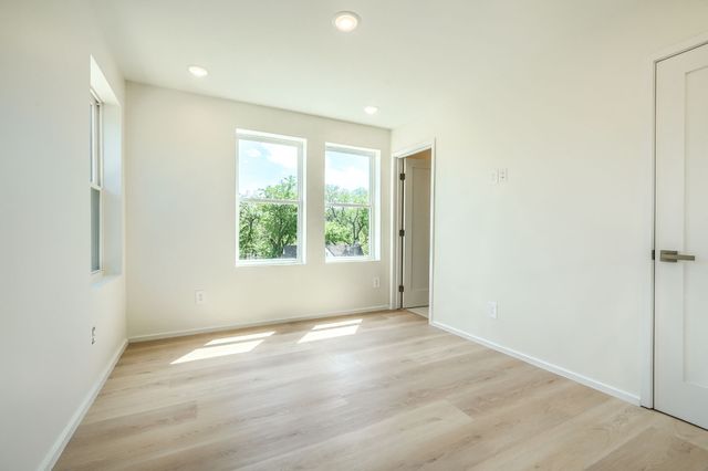 5705 Live Oak Street C, Dallas, TX 75206