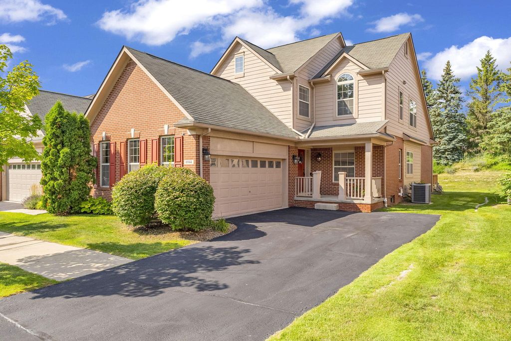 6944 Stonewood Place 36, Clarkston, MI 48346