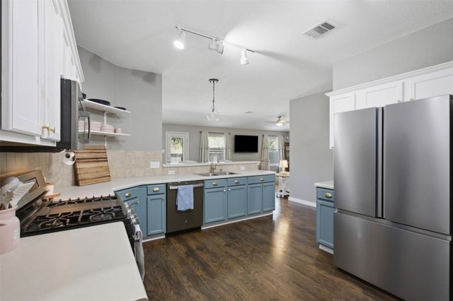 3933 Rolling Canyon TRL, Round Rock, TX 78681