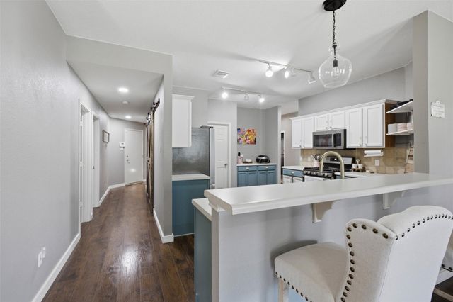 3933 Rolling Canyon TRL, Round Rock, TX 78681