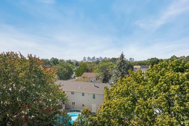 106 Moore 8, Boston, MA 02128