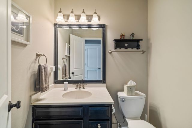 5180 Sycamore Drive, Pleasant Hill, IA 50327