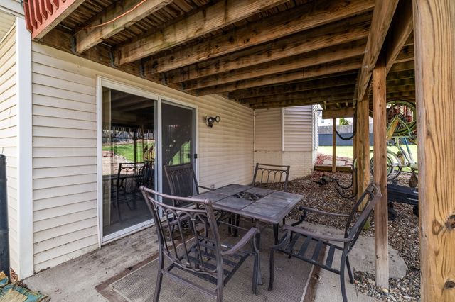 5180 Sycamore Drive, Pleasant Hill, IA 50327