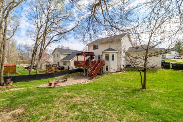 5180 Sycamore Drive, Pleasant Hill, IA 50327