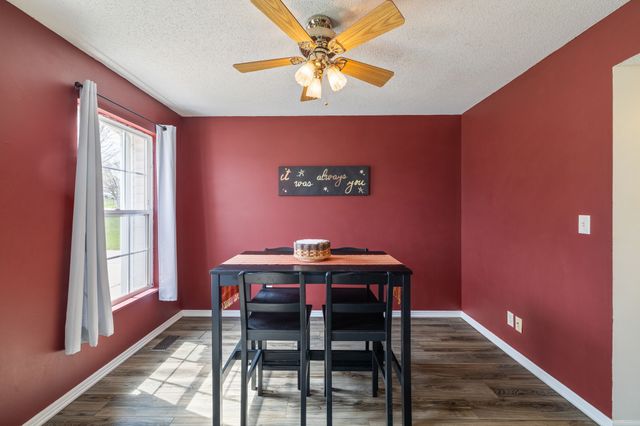 5180 Sycamore Drive, Pleasant Hill, IA 50327