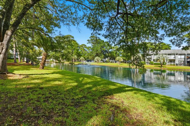 77 Salt Marsh Cir Unit 18C, Pawleys Island, SC 29585