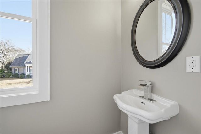 2003 Wharf Landing Court, North Charleston, SC 29418