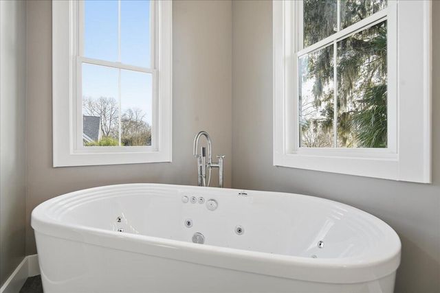 2003 Wharf Landing Court, North Charleston, SC 29418