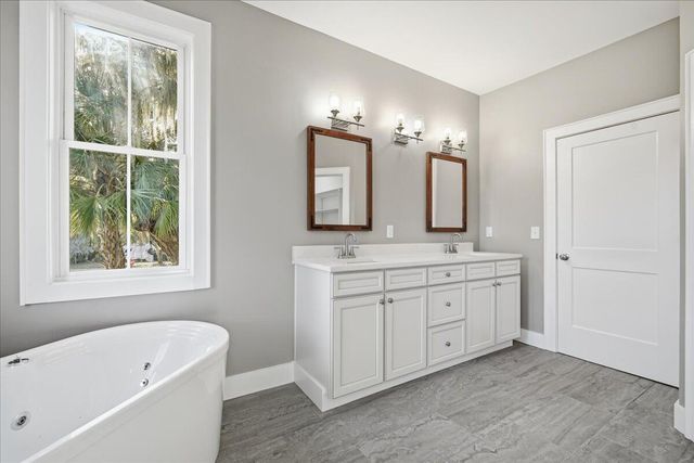 2003 Wharf Landing Court, North Charleston, SC 29418