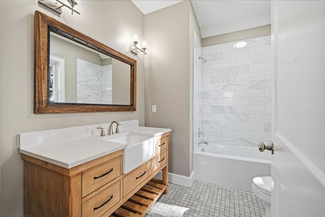 2003 Wharf Landing Court, North Charleston, SC 29418