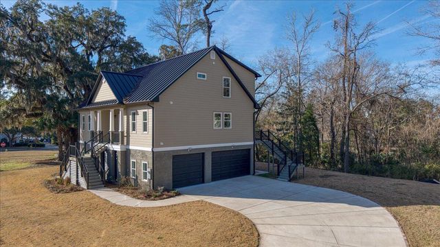 2003 Wharf Landing Court, North Charleston, SC 29418