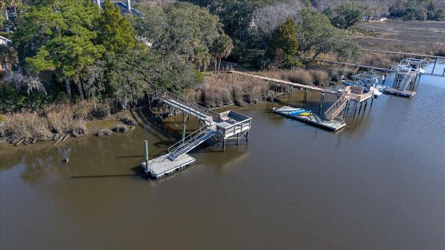 2003 Wharf Landing Court, North Charleston, SC 29418