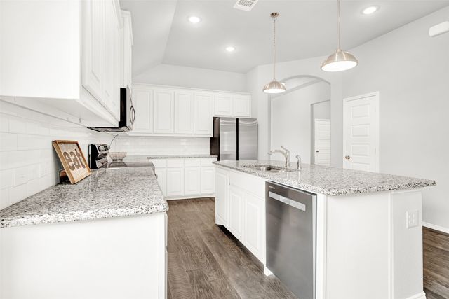 208 Rosemary Drive, Azle, TX 76020