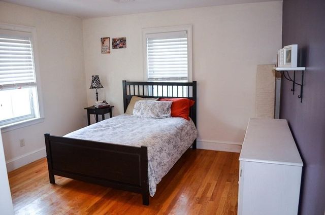 122 Charles St 2, Cambridge, MA 02141
