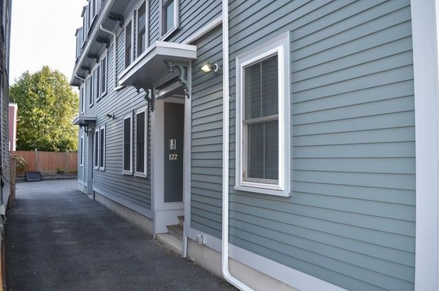122 Charles St 2, Cambridge, MA 02141