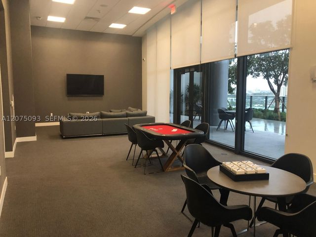 1600 NE 1st Ave 1102, Miami, FL 33132