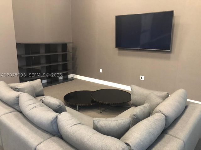 1600 NE 1st Ave 1102, Miami, FL 33132