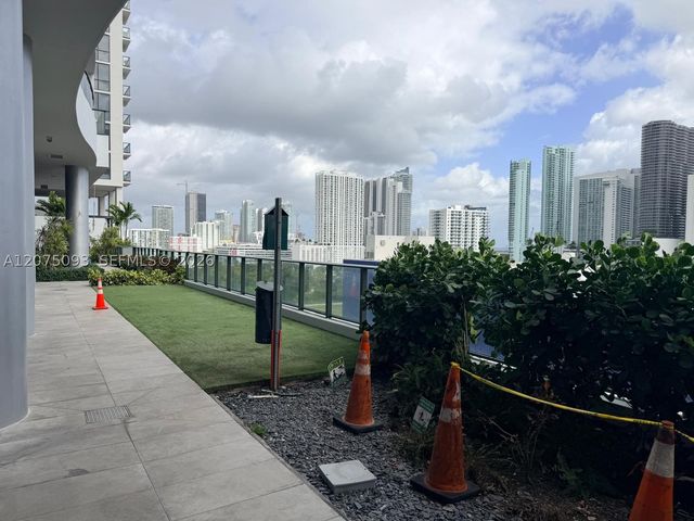 1600 NE 1st Ave 1102, Miami, FL 33132