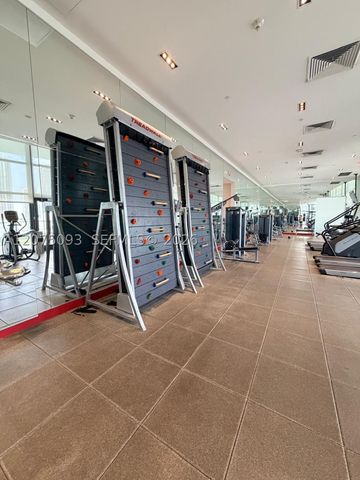 1600 NE 1st Ave 1102, Miami, FL 33132