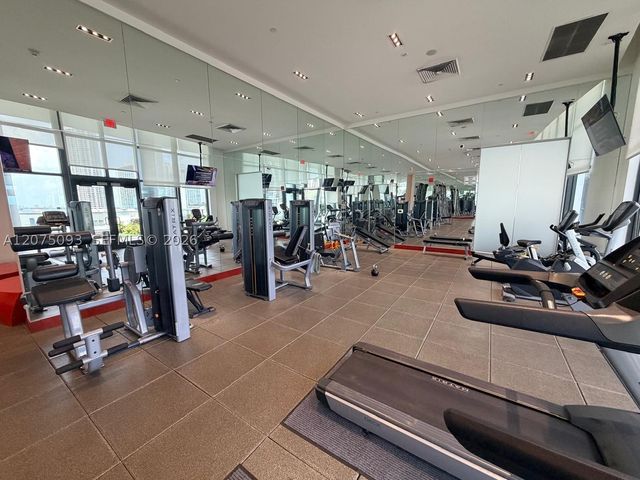 1600 NE 1st Ave 1102, Miami, FL 33132