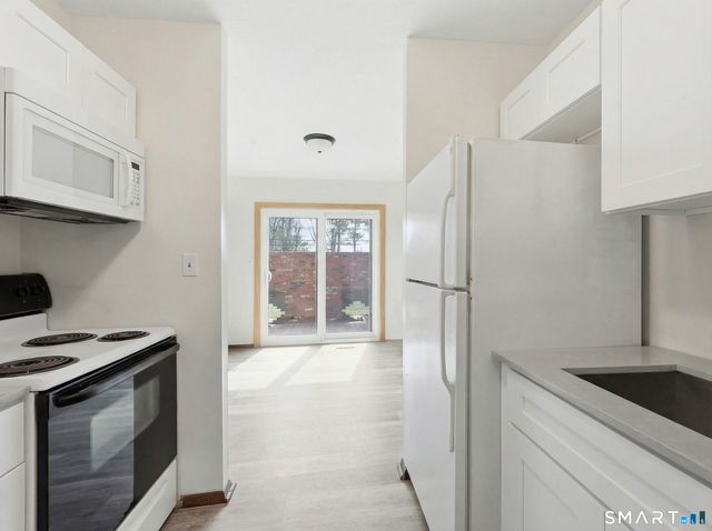 124 Webster Court 124, Newington, CT 06111