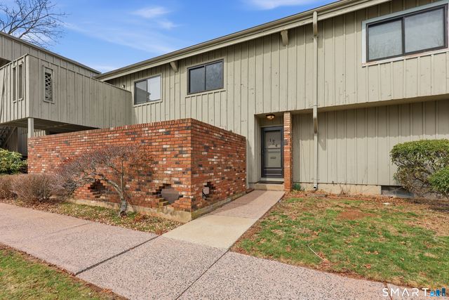 124 Webster Court 124, Newington, CT 06111