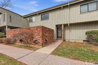 124 Webster Court 124, Newington, CT 06111