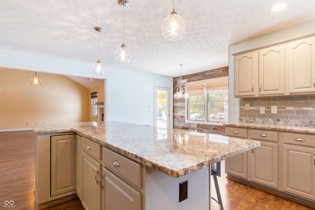 767 Harvest Ridge Drive, Avon, IN 46123