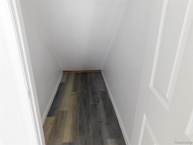 406 Country Club Drive 66, Saint Clair Shores, MI 48082