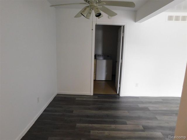 406 Country Club Drive 66, Saint Clair Shores, MI 48082